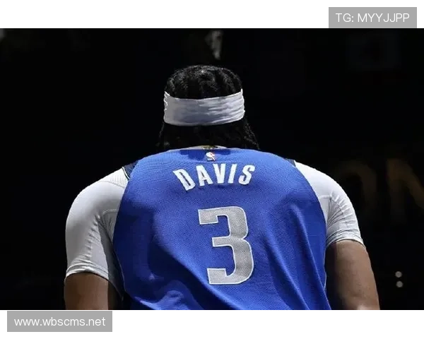 安东尼·戴维斯出门那套行头，穷人打工魂瞬间破灭